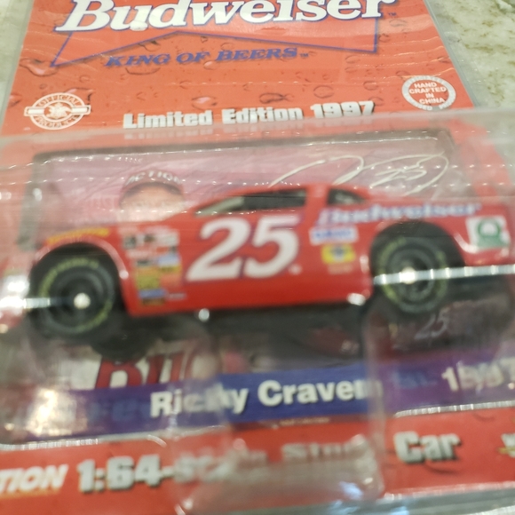 Ricky Craven 1/64 Scale #25 Budweiser 1997 Chevrolet Monte Carlo - Picture 9 of 10